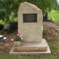 Headstones_Plaques_Monuments_Thornbury_Lodge Bros Stone Masons_Rock Headstone.jpg